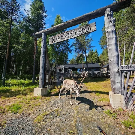 Kiekeroenmaa Villa *