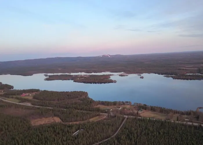 Kiekeroenmaa 别墅 库萨莫