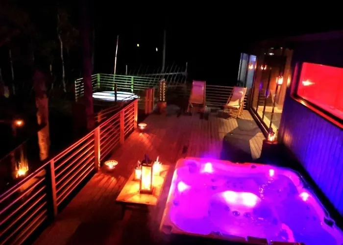 Kiekeroenmaa 库萨莫